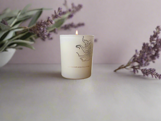 Lavender & Eucalyptus 100% Soy, Eco Friendly, 35 hours burning time, 160g